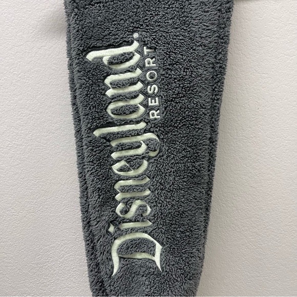 DISNEYLAND Grey Cozy & Fuzzy Drawstring Sherpa Joggers! - Picture 4 of 6